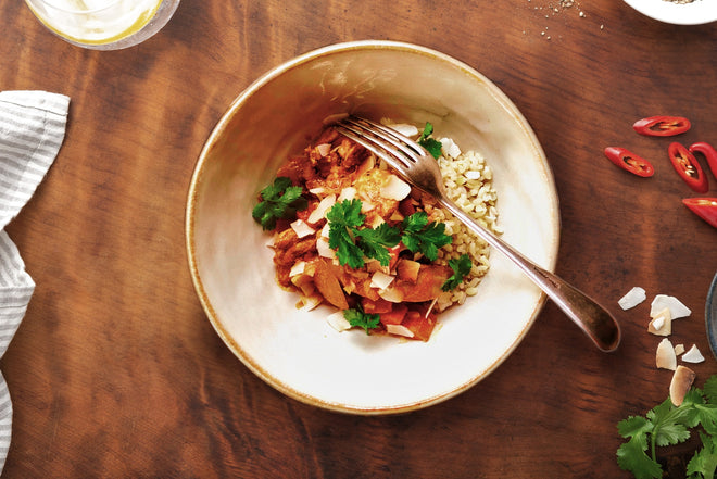 Mild unbuttery chicken with steamed brown rice